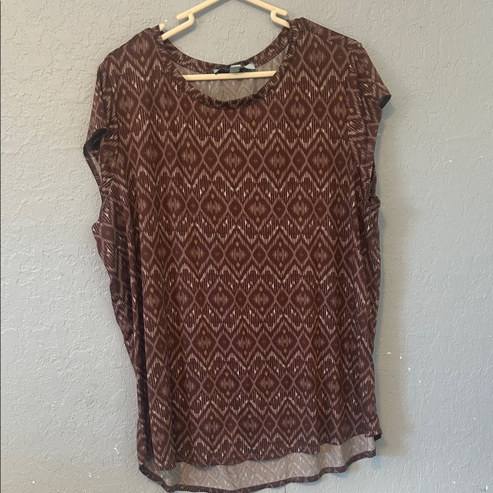 Elegant Brown Geometric Blouse